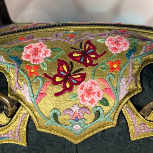 Handmade leather museum quality Papillon tote - Picture 2 of 9